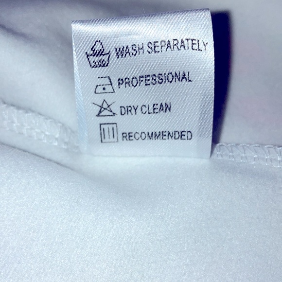 •Black Blazer with vivid patterns throughout - Picture 11 of 16